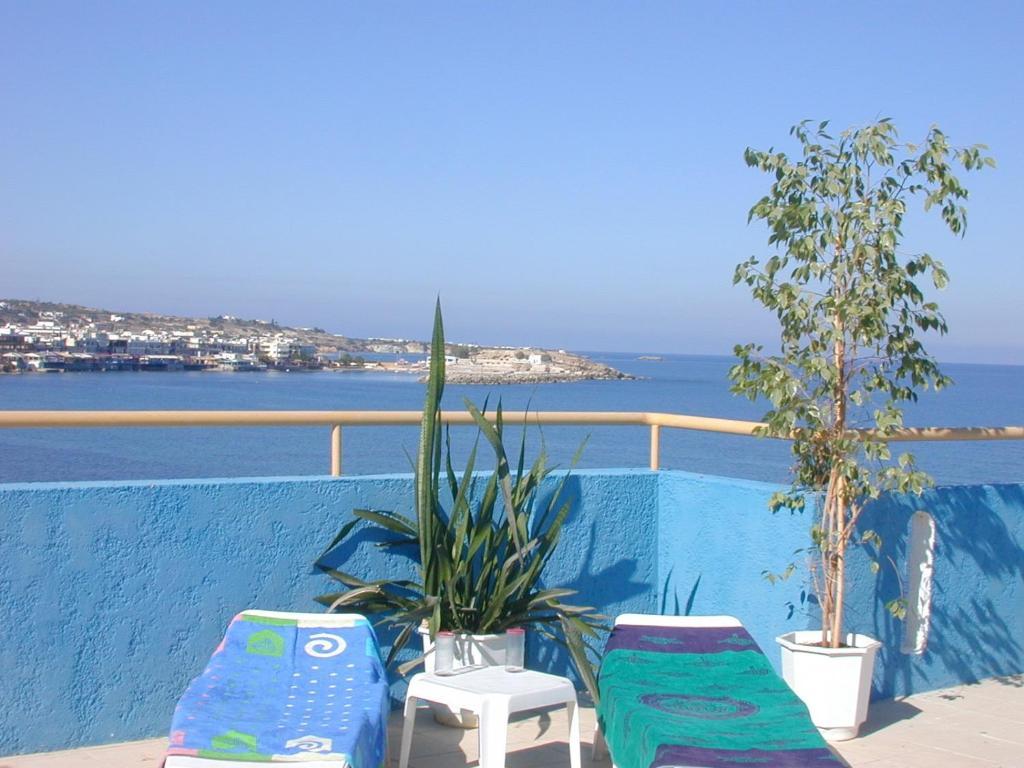Blue Bay Apartments Hersonissos  Exterior foto